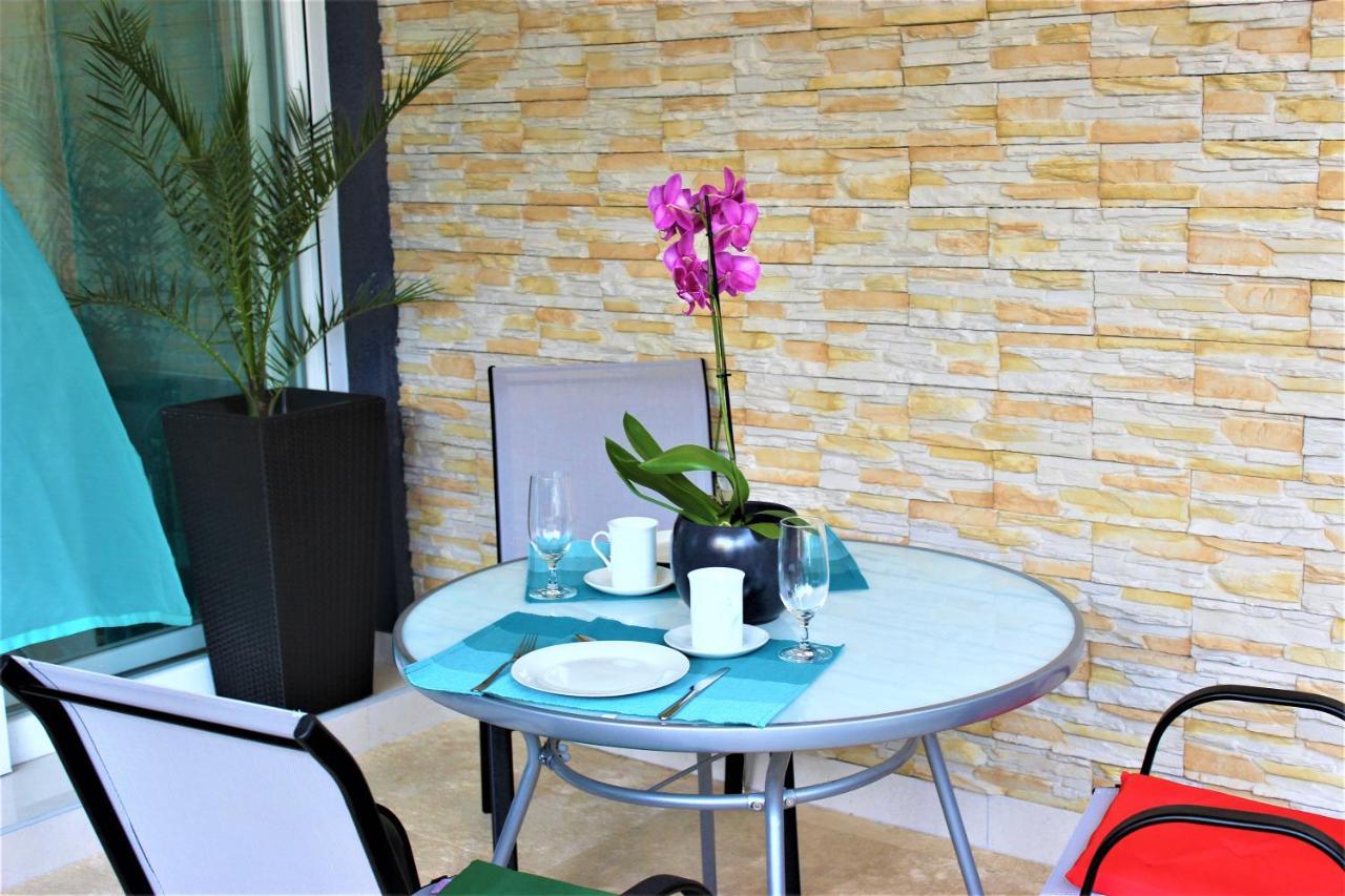 Marine Lux Apartments بولا المظهر الخارجي الصورة