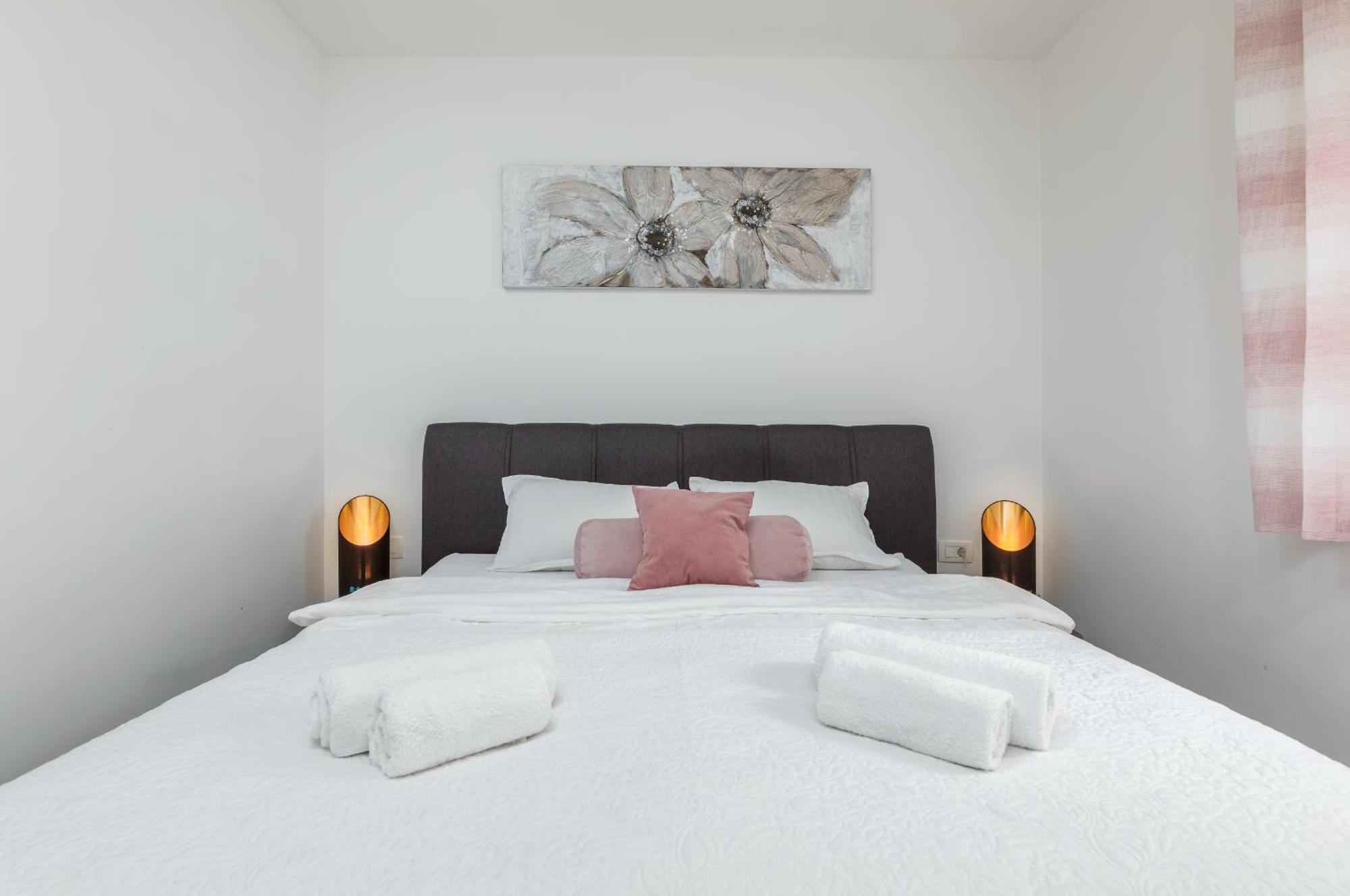 Marine Lux Apartments بولا المظهر الخارجي الصورة